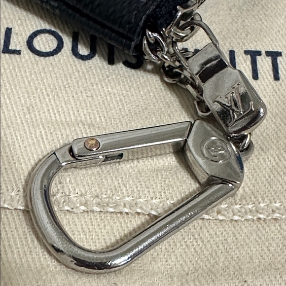 Louis Vuitton Graphite Key Cles - Picture 4 of 10